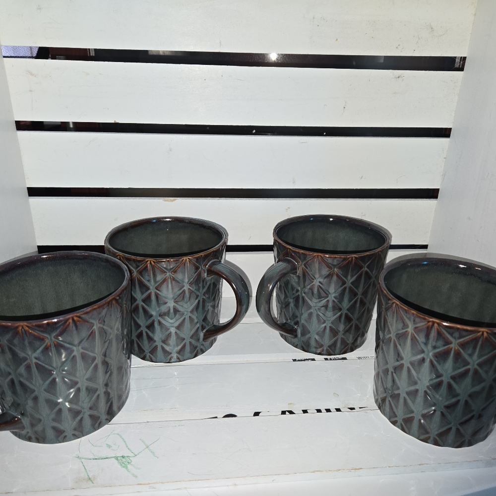 Starbucks set of 4 16 oz. Siren Mugs